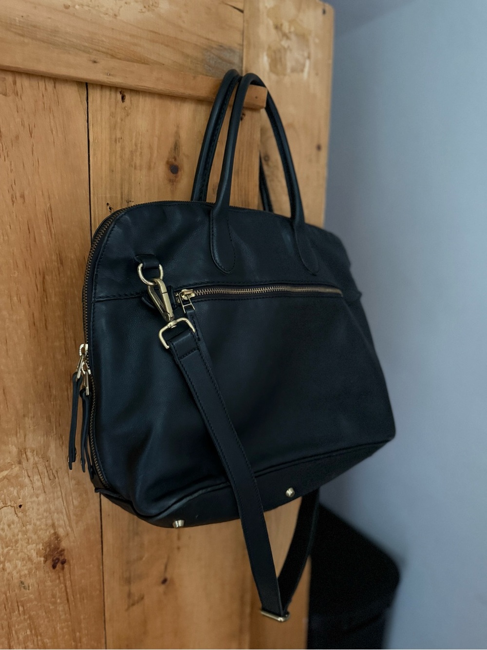 ROOTS | leather purse